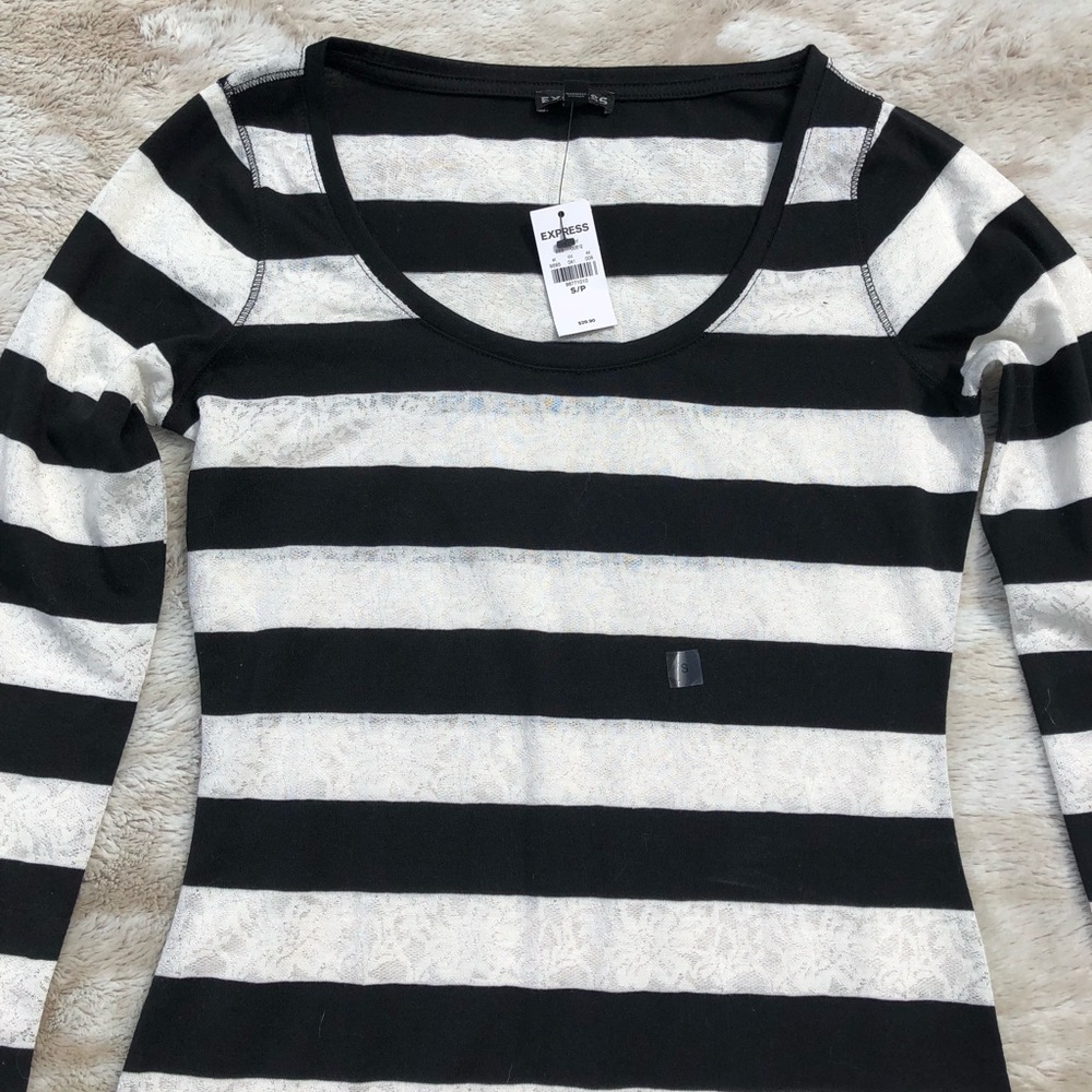 •EXPRESS• long sleeve top